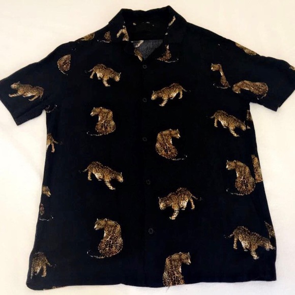 Tiger Patterned Resort Shirt - Picture 2 of 3